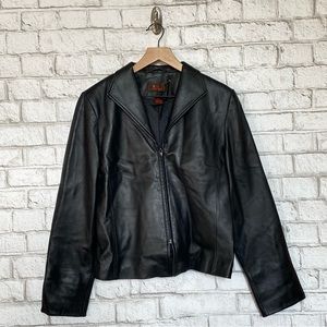 Danier Women’s Leather Jacket Black Size Medium